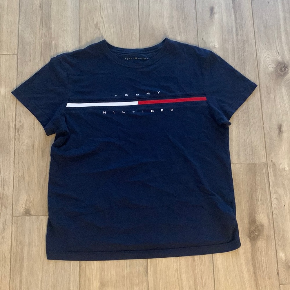 Tommy Hilfiger T shirt